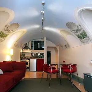 roma-centralissimo-navona-square.it-romehotels.com/